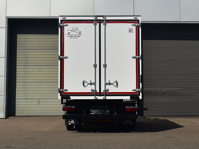 Рефрижератор на шасси DongFeng Z55L